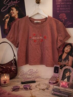 Selena Como La Flor Cropped Top Rose Embroidered Cotton Tee Large